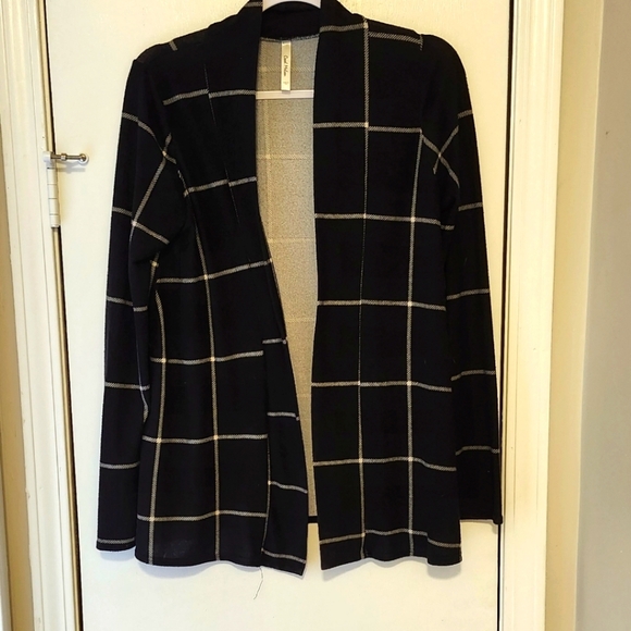 Cool Melon Black and White Large Plaid Print Cardigan - Picture 2 of 3